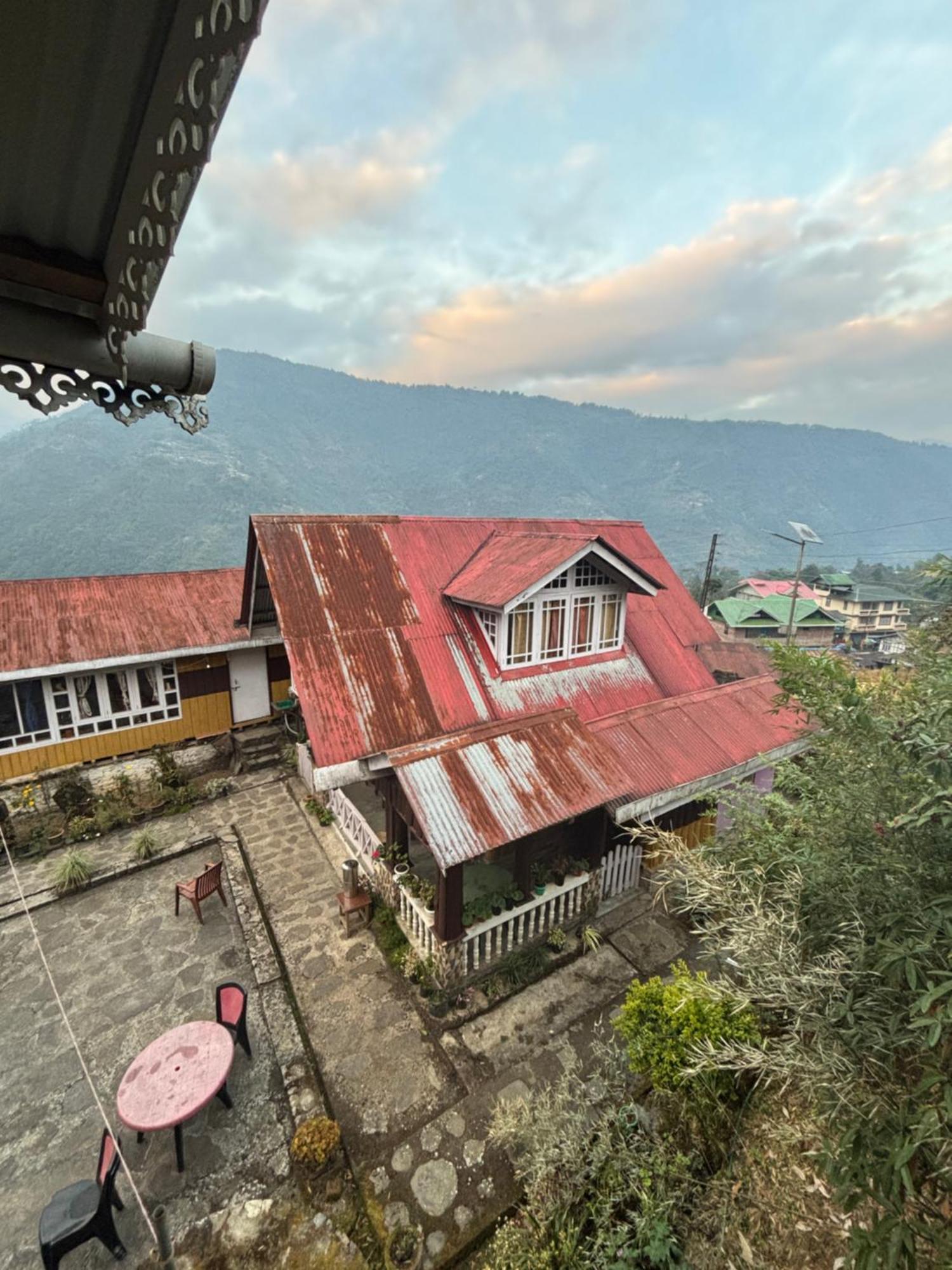 Odyssey'S Darap Eco Retreat Apartment Pelling Exterior photo